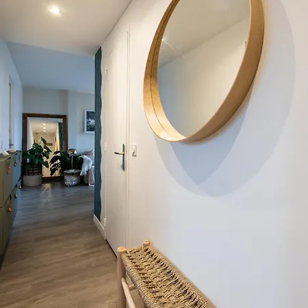 Air Conditioned, Inviting And Sunlit Appartement- Near Paris - Free Parking Apartment *