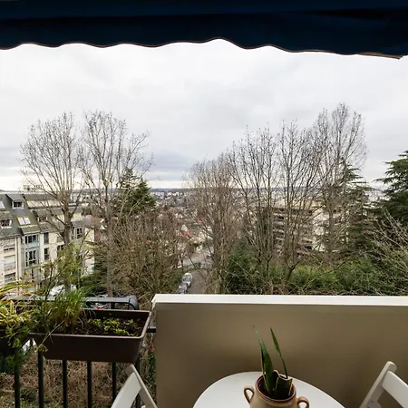 Appartement Air Conditioned, Inviting And Sunlit Appartement- Near Paris - Free Parking *